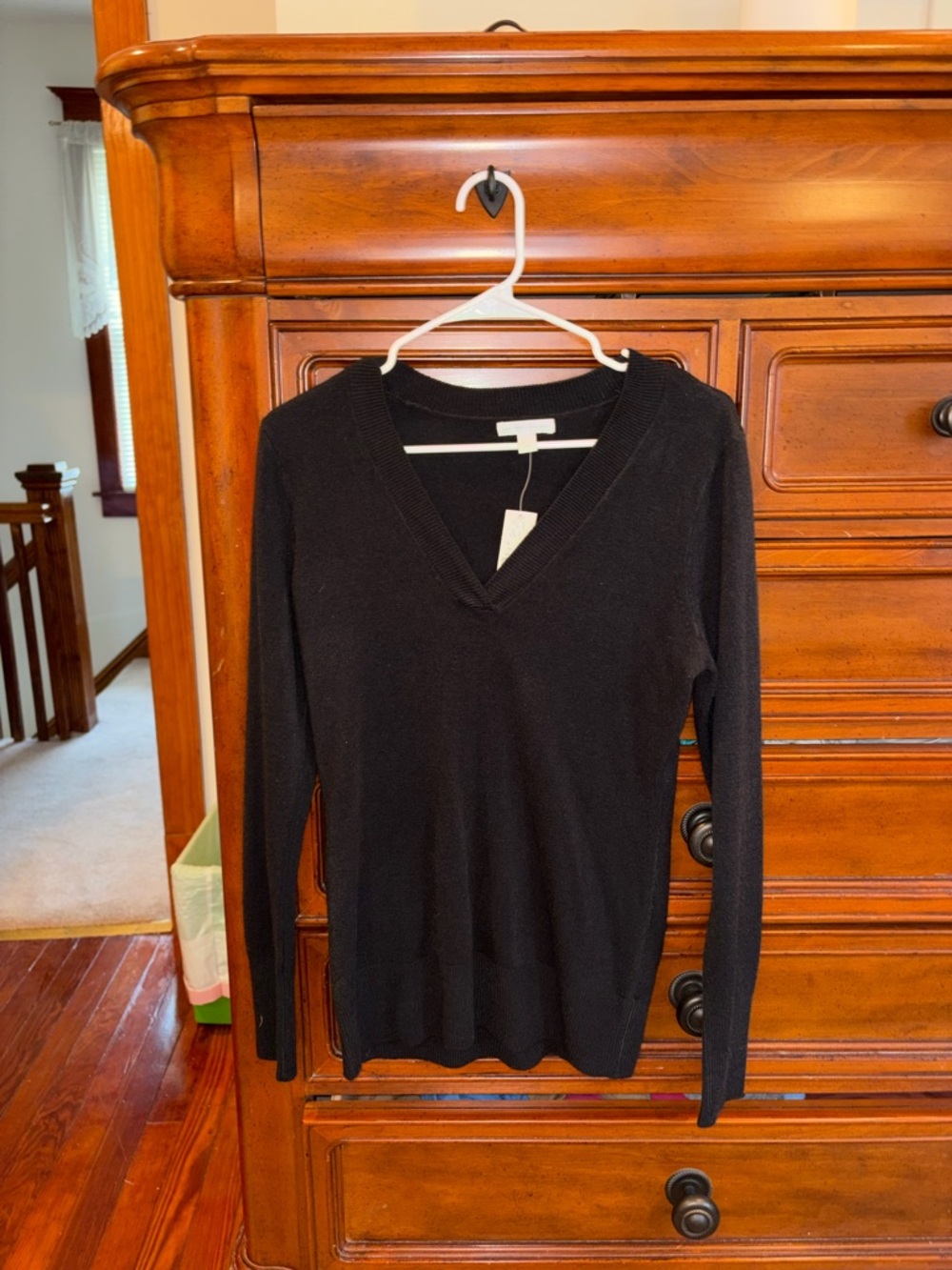 New York & Company Black V Neck Sweater Size Small NWT